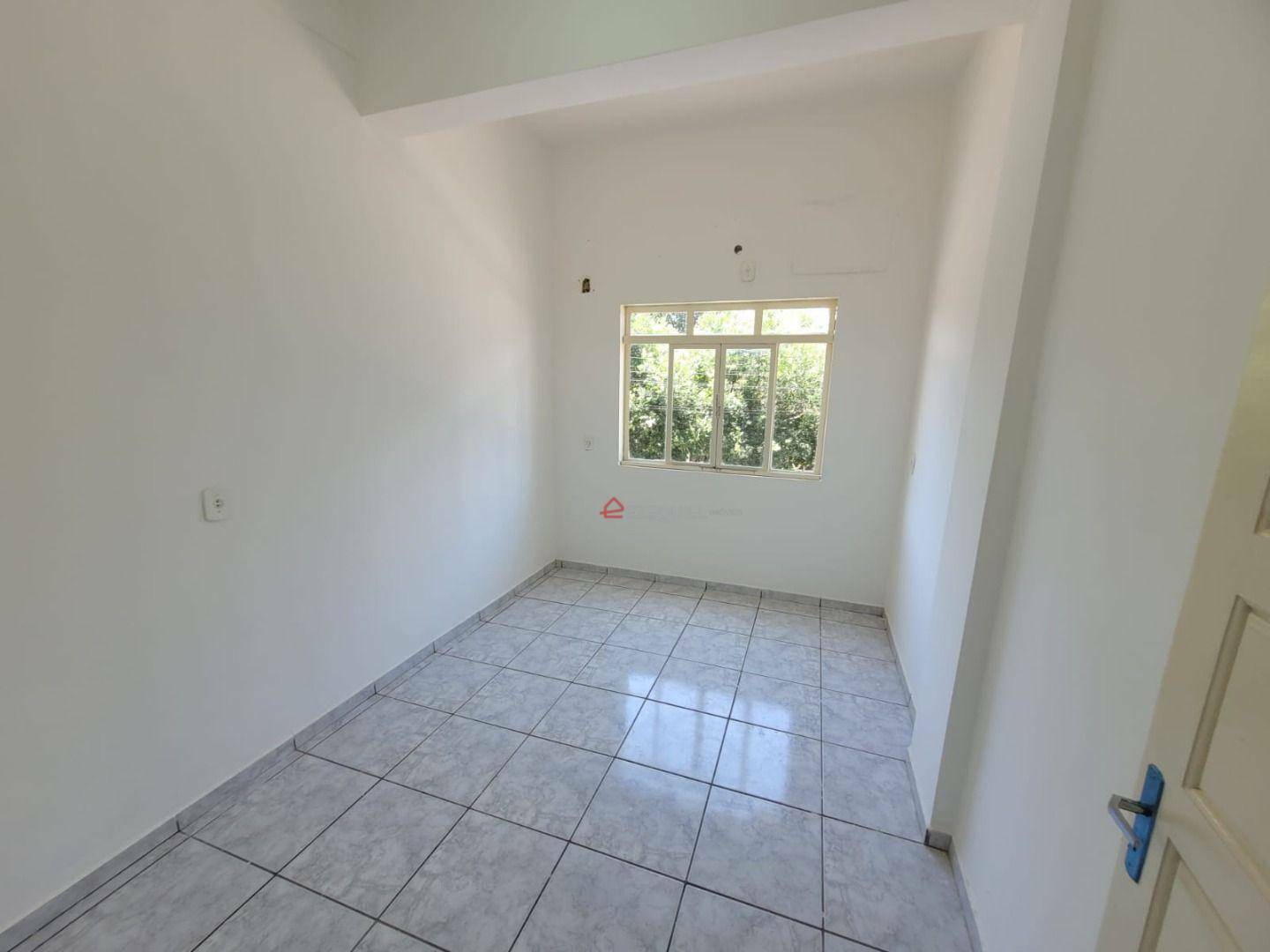 Apartamento para alugar com 3 quartos, 90m² - Foto 8