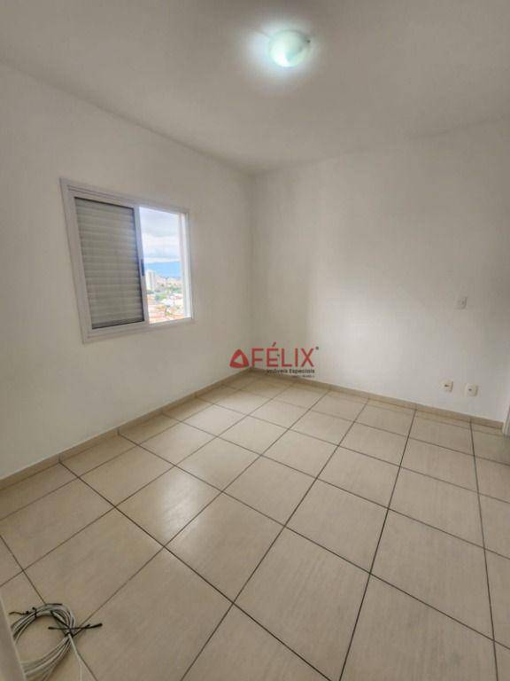 Apartamento à venda com 2 quartos, 64m² - Foto 9