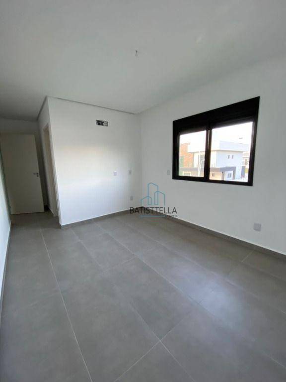 Casa à venda com 4 quartos, 255m² - Foto 18