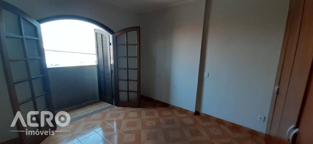 Casa à venda com 3 quartos, 490m² - Foto 33