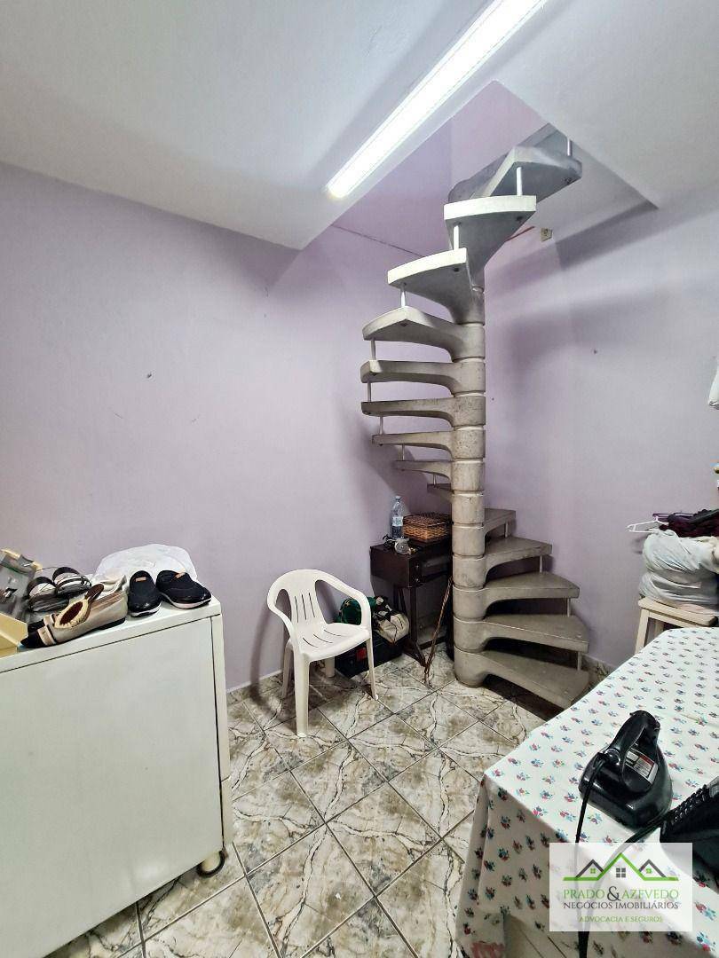 Casa à venda com 3 quartos, 165m² - Foto 11