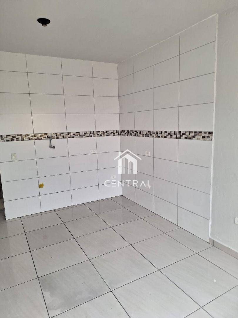 Casa à venda com 2 quartos, 55m² - Foto 4