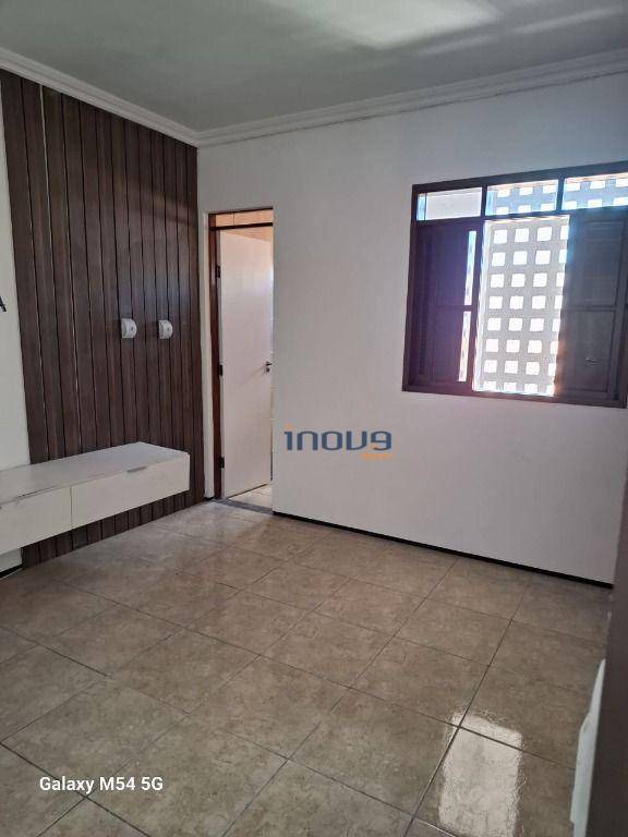 Casa à venda com 4 quartos, 170m² - Foto 10