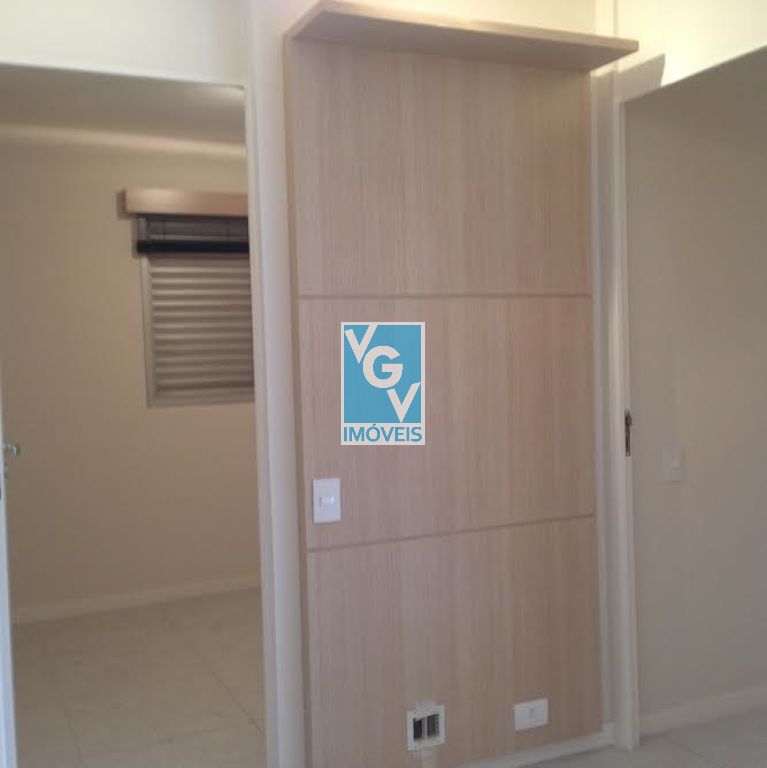 Apartamento à venda com 2 quartos, 59m² - Foto 4