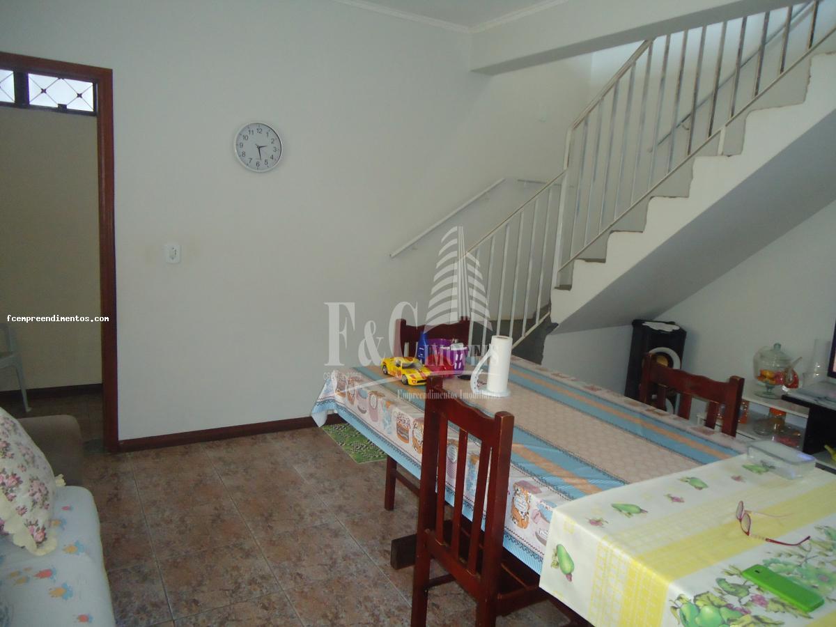 Casa à venda com 3 quartos, 363m² - Foto 27