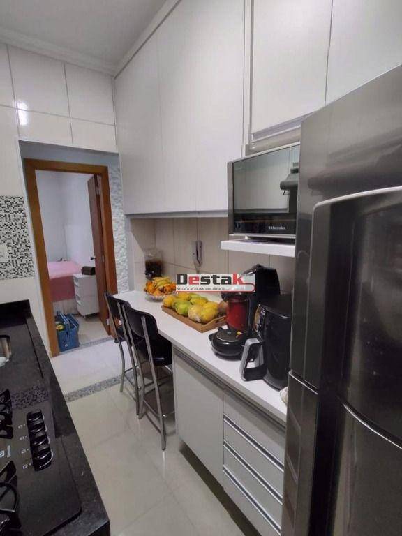 Apartamento à venda com 2 quartos, 52m² - Foto 15