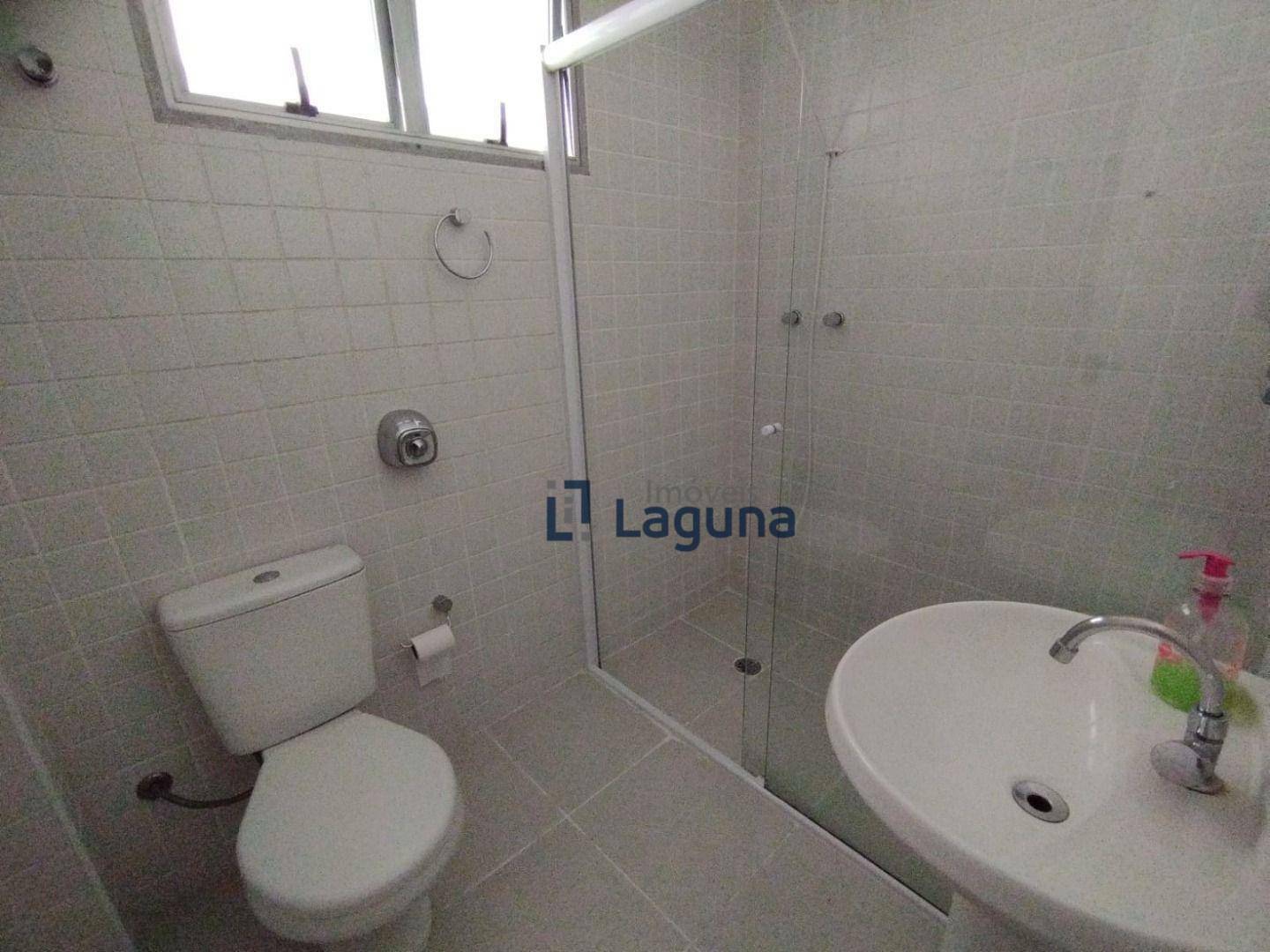 Apartamento à venda com 2 quartos, 80m² - Foto 17