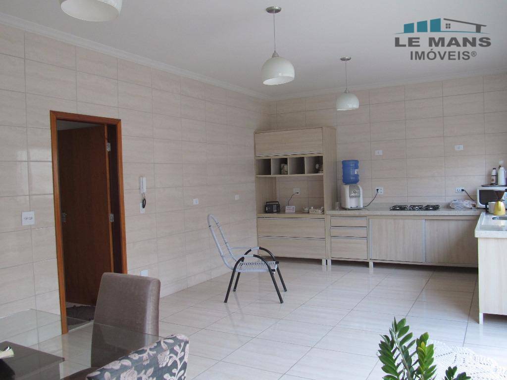 Casa à venda com 4 quartos, 250m² - Foto 18