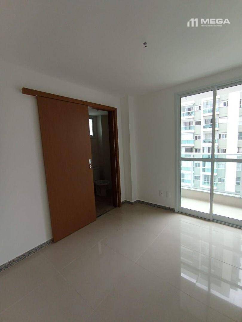 Apartamento à venda com 3 quartos, 72m² - Foto 4