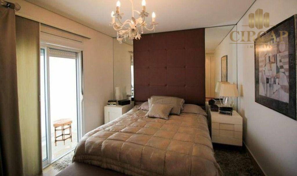 Apartamento à venda com 4 quartos, 216m² - Foto 8