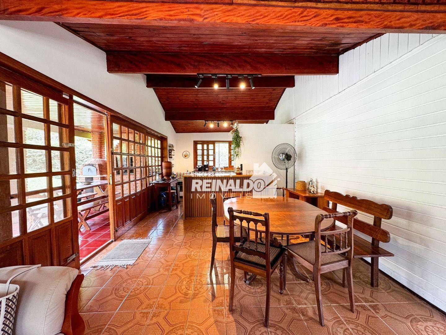 Casa de Condomínio à venda com 4 quartos, 177m² - Foto 4