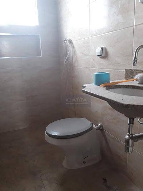 Sobrado à venda com 5 quartos, 200m² - Foto 32