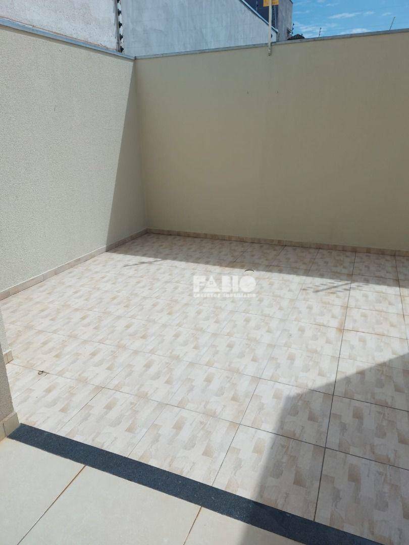 Casa à venda com 3 quartos, 120m² - Foto 27