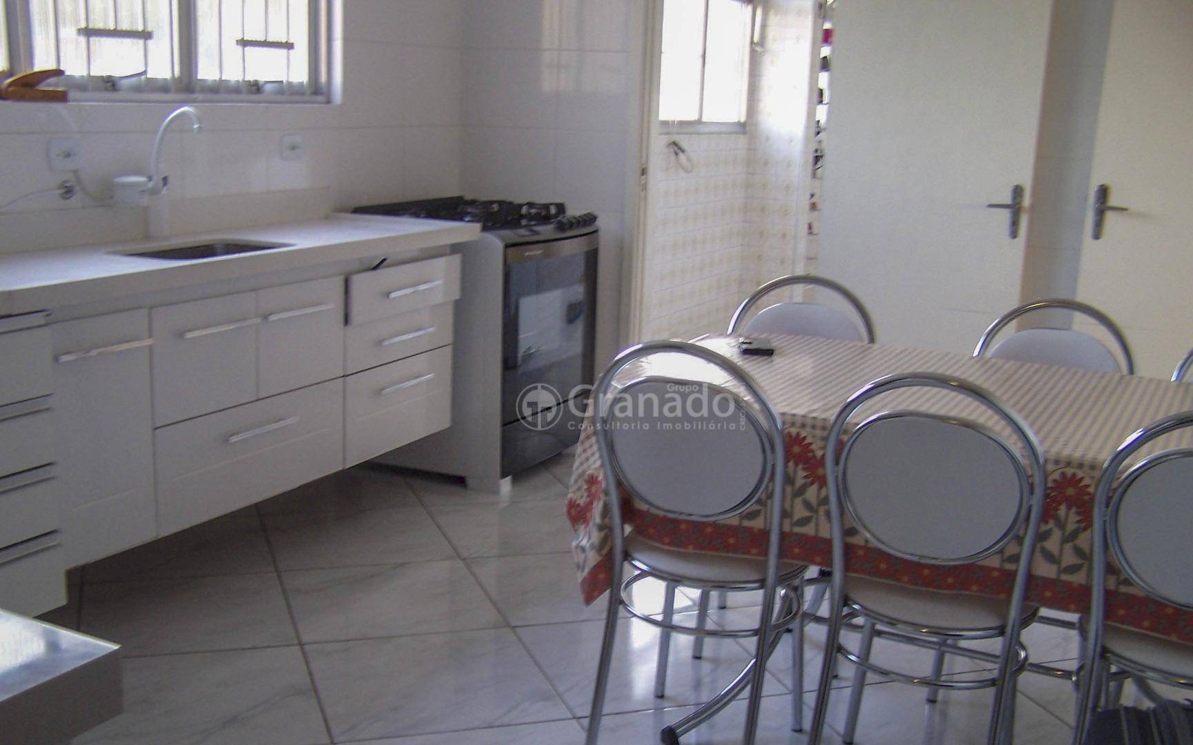 Apartamento à venda com 3 quartos, 129m² - Foto 9