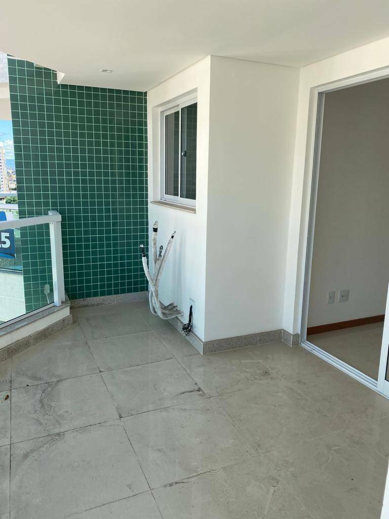 Apartamento à venda com 3 quartos, 84m² - Foto 2