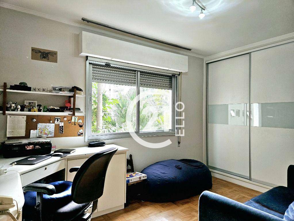 Apartamento à venda com 3 quartos, 140m² - Foto 21