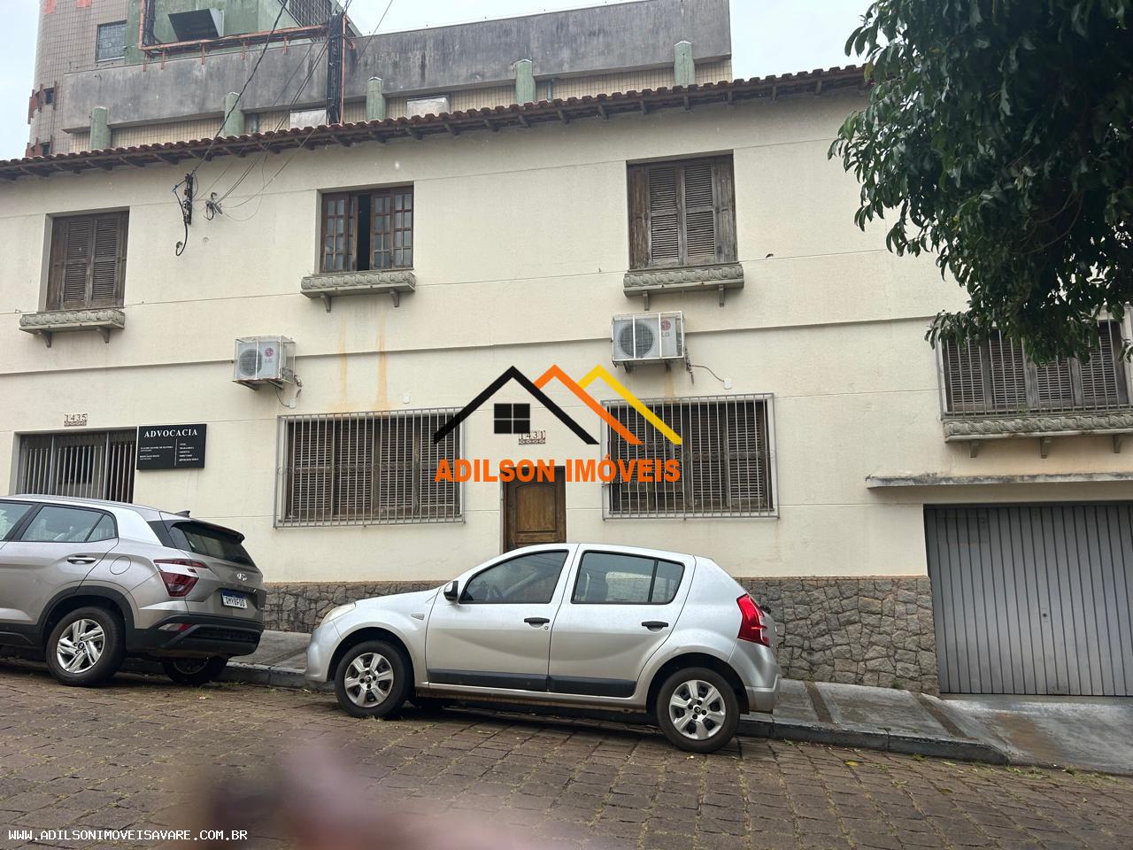 Casa à venda com 2 quartos, 350m² - Foto 1