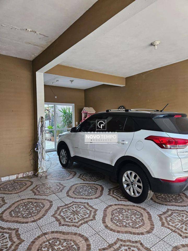 Casa à venda com 3 quartos, 200m² - Foto 18