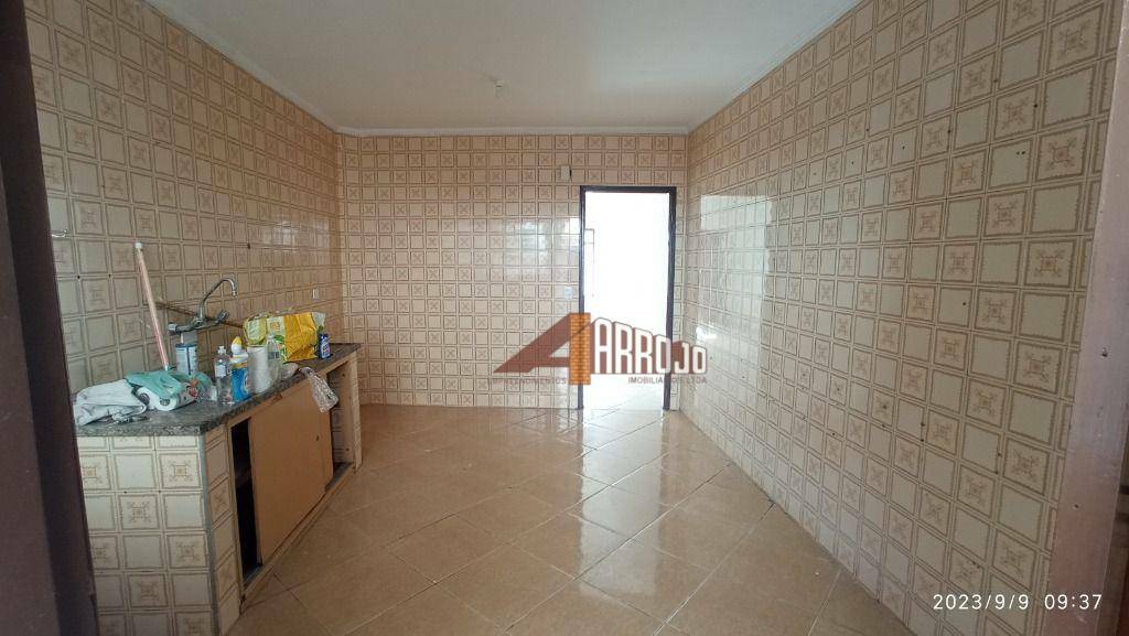 Sobrado à venda com 2 quartos, 90m² - Foto 9