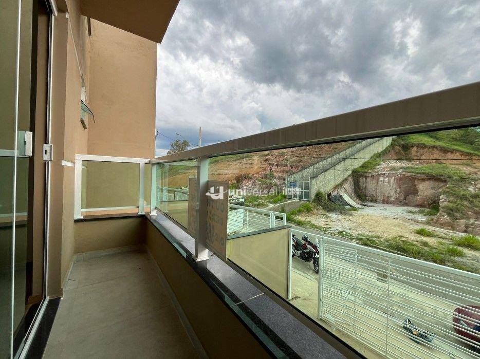 Casa à venda com 2 quartos, 150m² - Foto 6
