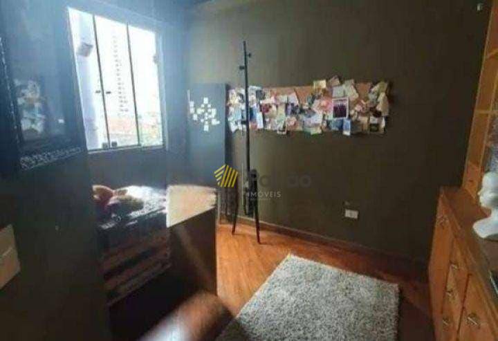 Sobrado à venda com 4 quartos, 300m² - Foto 13