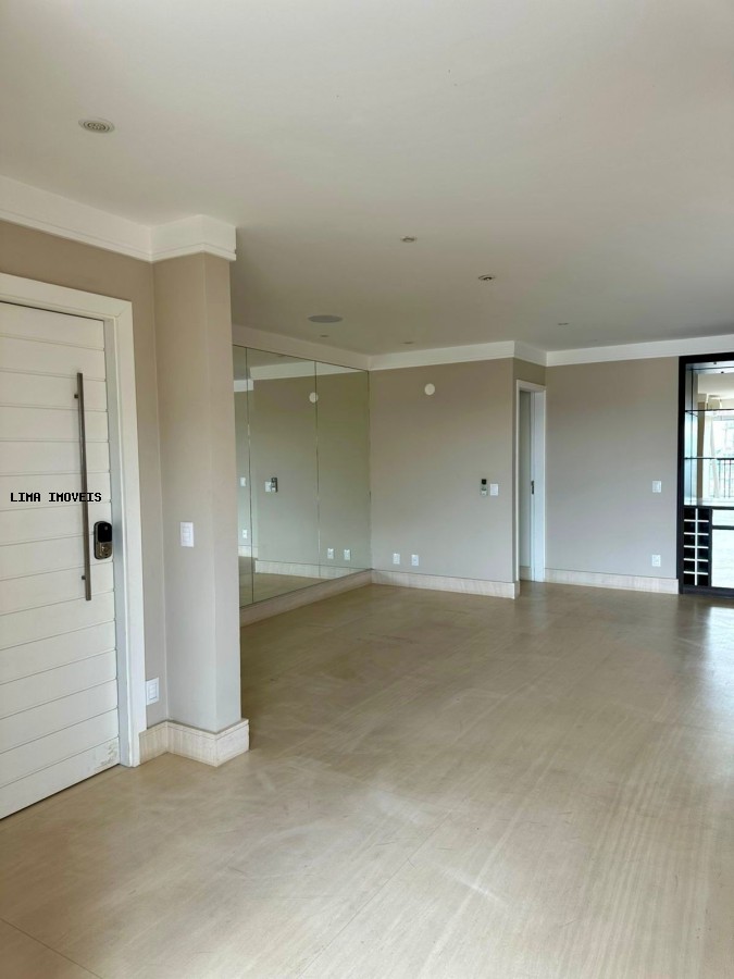 Apartamento para alugar, 214m² - Foto 4