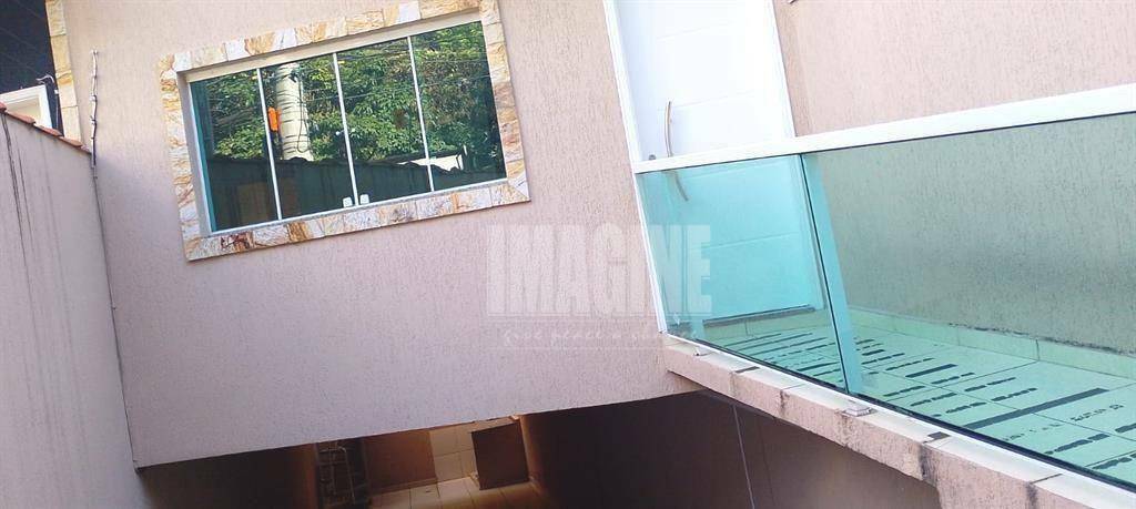 Sobrado para alugar com 3 quartos, 180m² - Foto 2