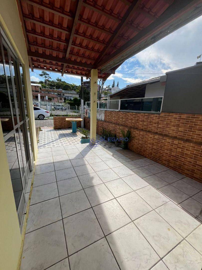 Sobrado à venda com 3 quartos, 220m² - Foto 13