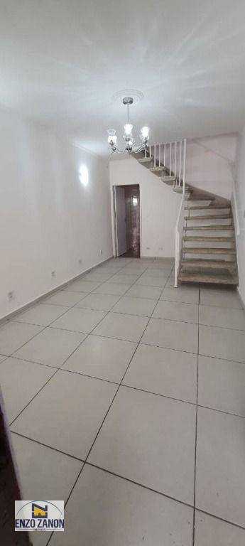 Sobrado para alugar com 2 quartos, 150m² - Foto 6