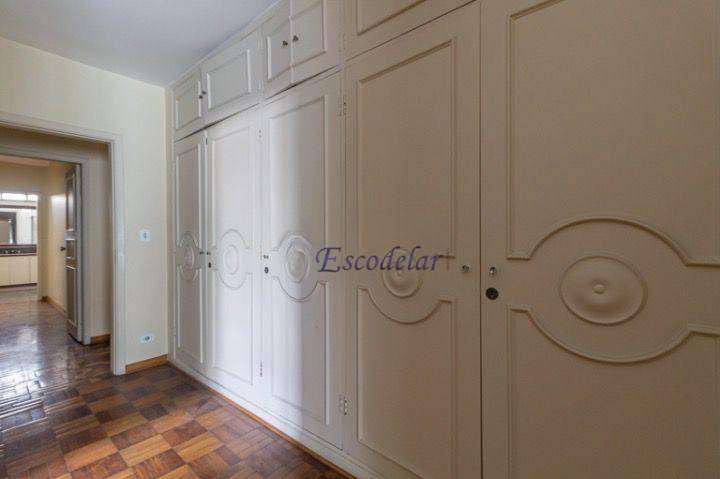 Apartamento à venda com 3 quartos, 180m² - Foto 10