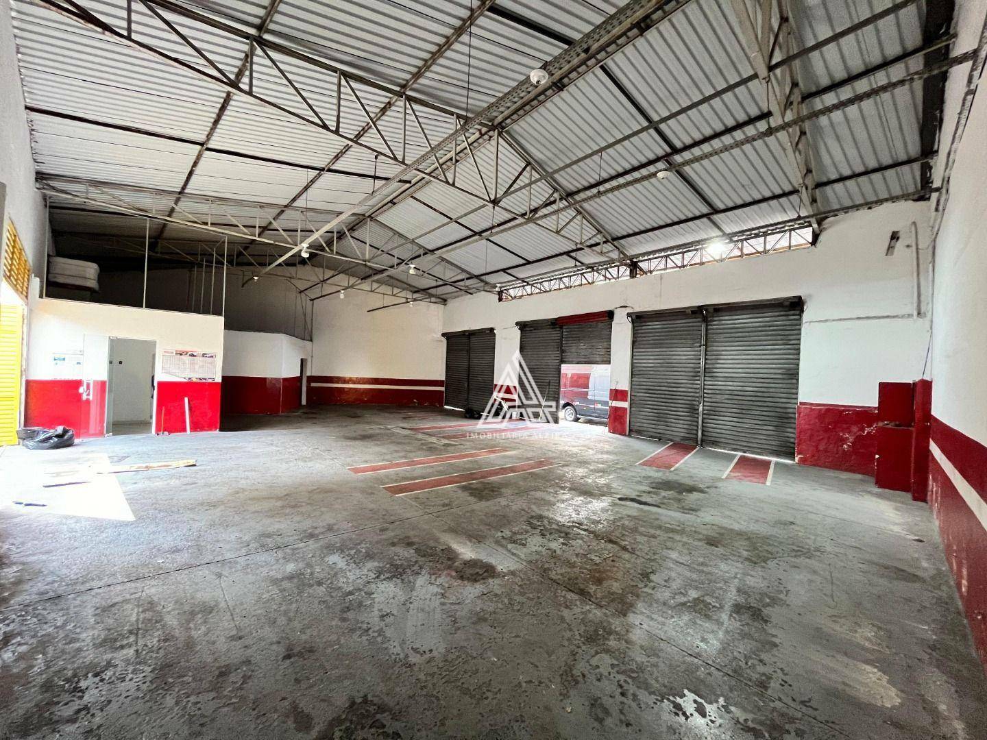 Depósito-Galpão-Armazém para alugar, 300m² - Foto 1