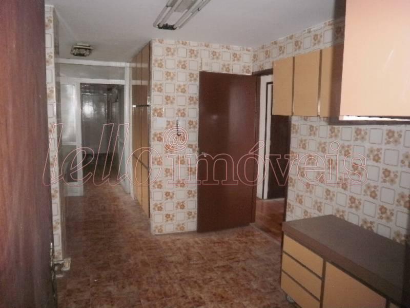 Apartamento para alugar com 3 quartos, 138m² - Foto 12