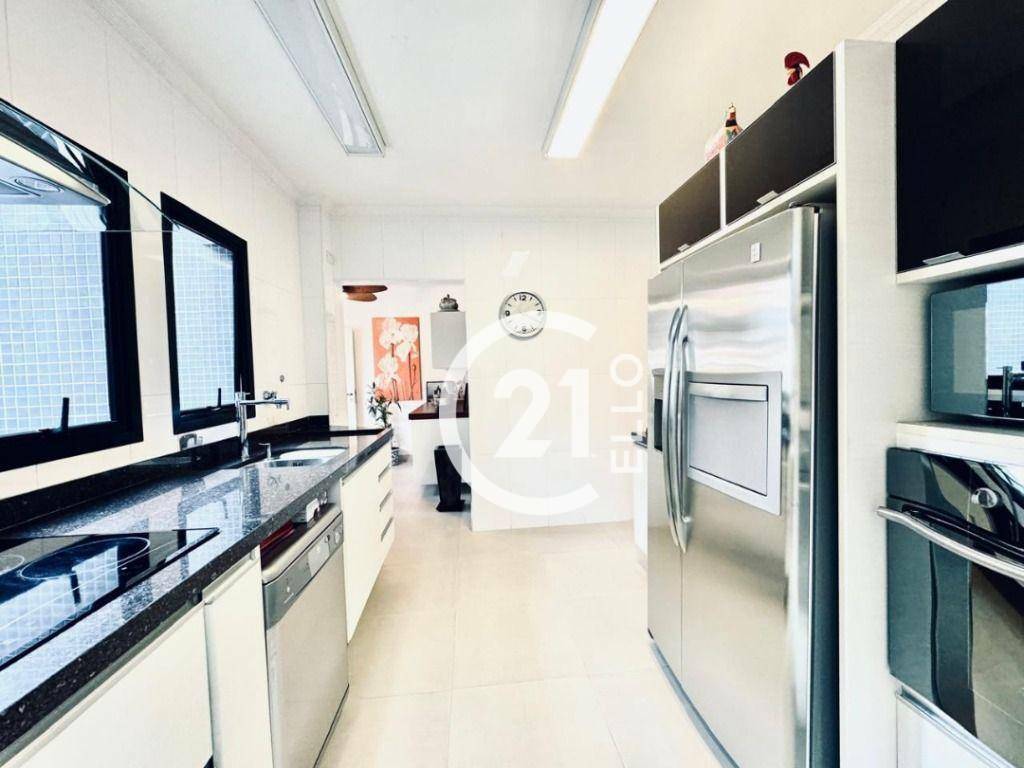 Apartamento à venda com 4 quartos, 206m² - Foto 3