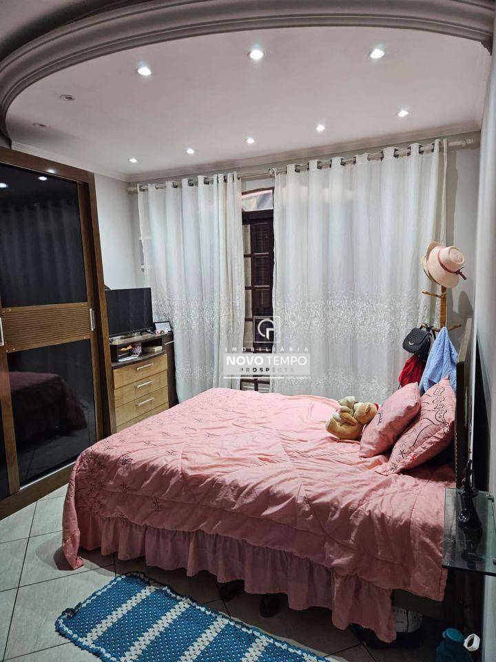 Casa à venda com 3 quartos, 200m² - Foto 6