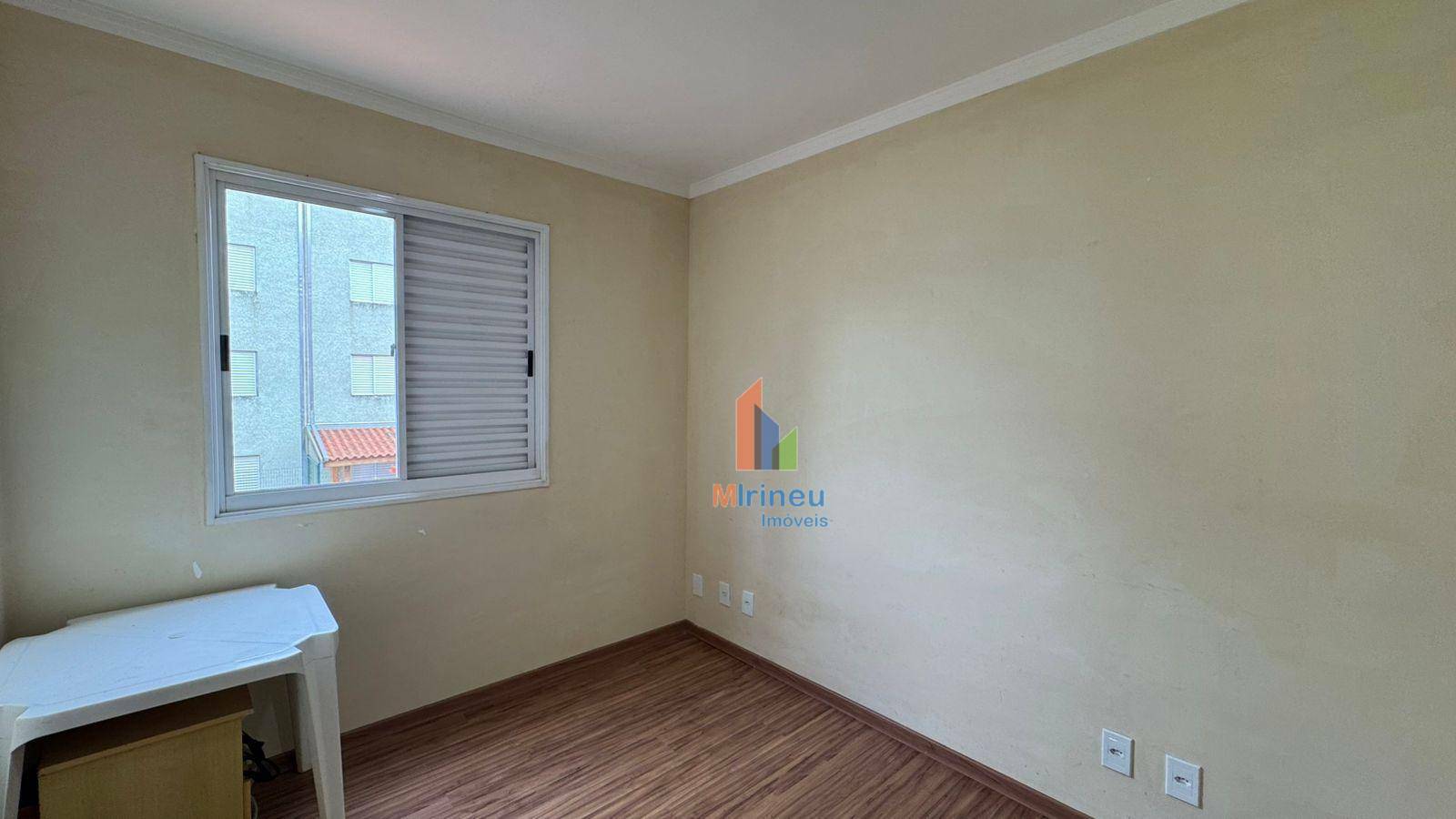 Apartamento à venda com 2 quartos, 60m² - Foto 18