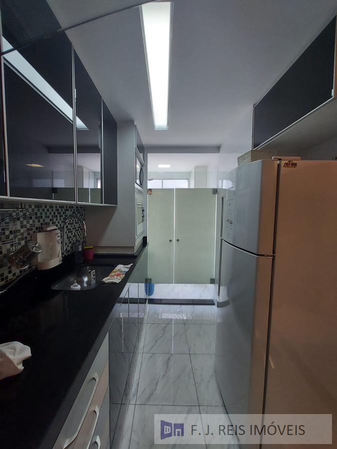 Apartamento à venda com 3 quartos, 105m² - Foto 8