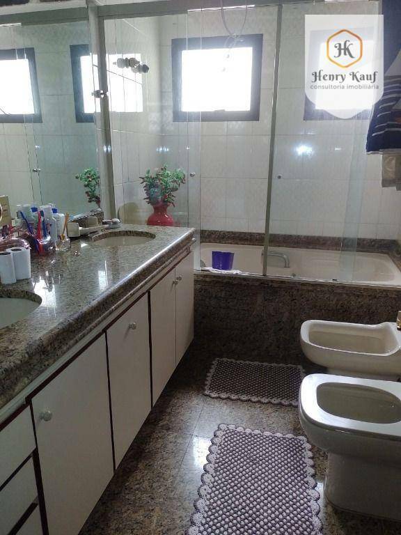 Apartamento à venda com 4 quartos, 188m² - Foto 26