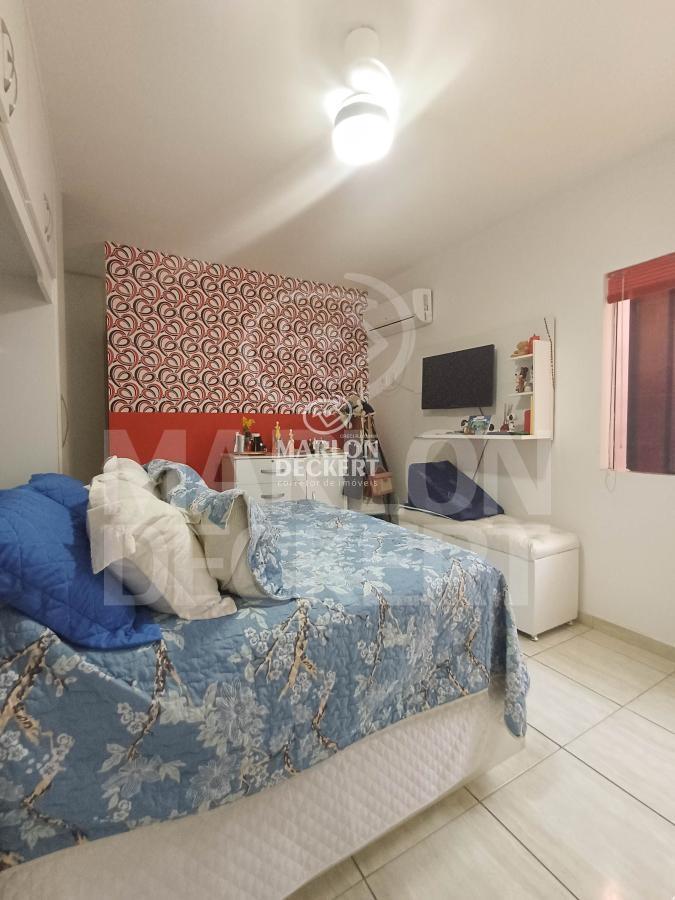 Casa à venda com 3 quartos, 130m² - Foto 12