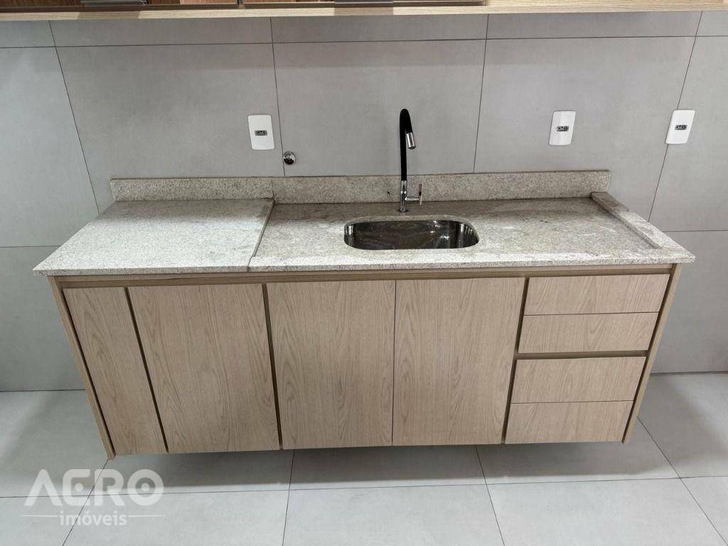Apartamento para alugar com 2 quartos, 64m² - Foto 36