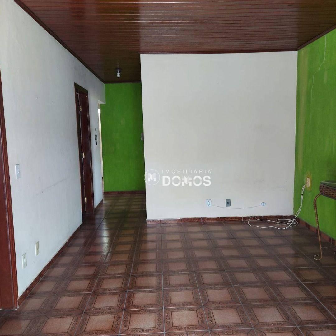 Casa à venda com 4 quartos, 180m² - Foto 17