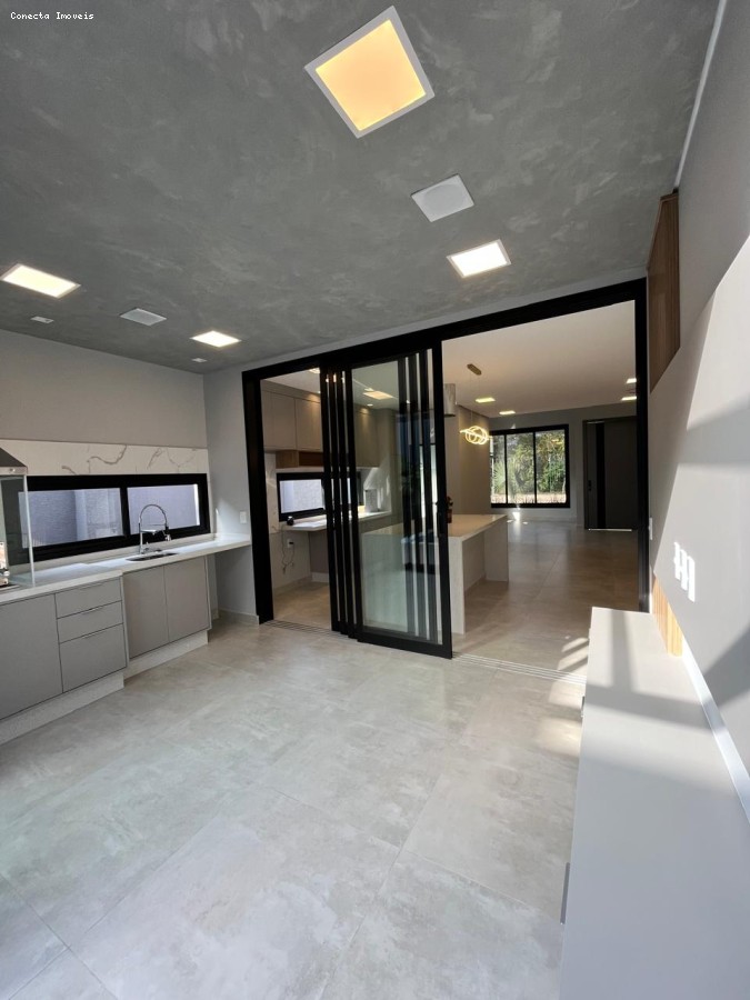 Casa de Condomínio à venda com 3 quartos, 181m² - Foto 14