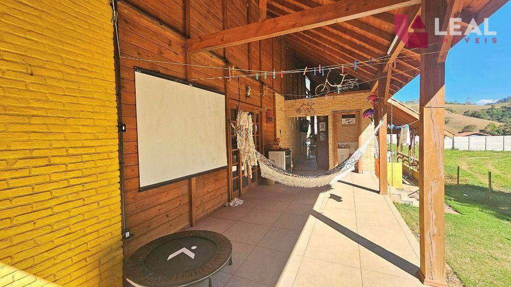 Chácara à venda com 5 quartos, 320m² - Foto 12