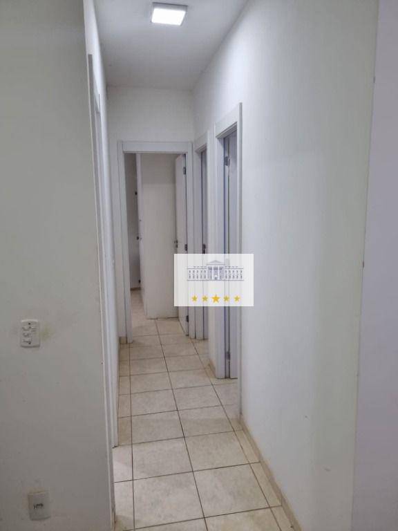 Apartamento à venda com 2 quartos, 70m² - Foto 11