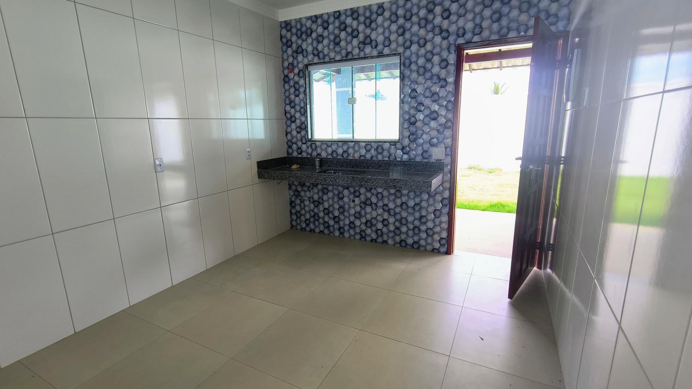 Casa à venda com 2 quartos, 300m² - Foto 4