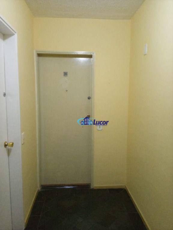 Apartamento para alugar com 2 quartos, 56m² - Foto 12