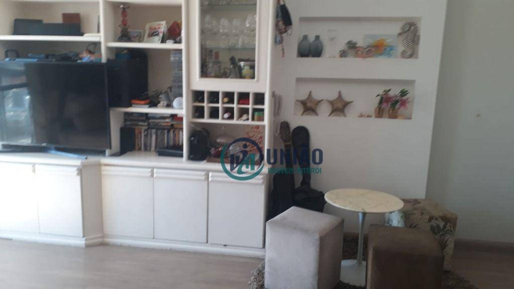 Apartamento à venda com 2 quartos, 95m² - Foto 4