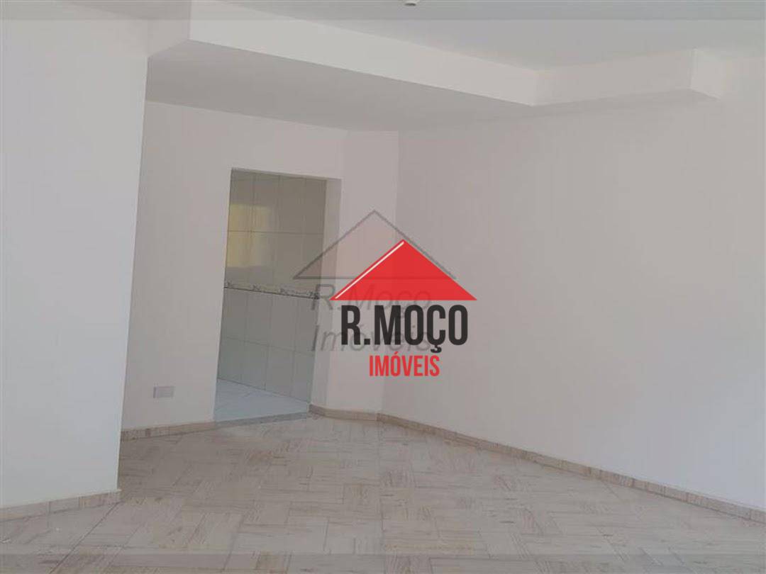 Sobrado à venda com 3 quartos, 100m² - Foto 4