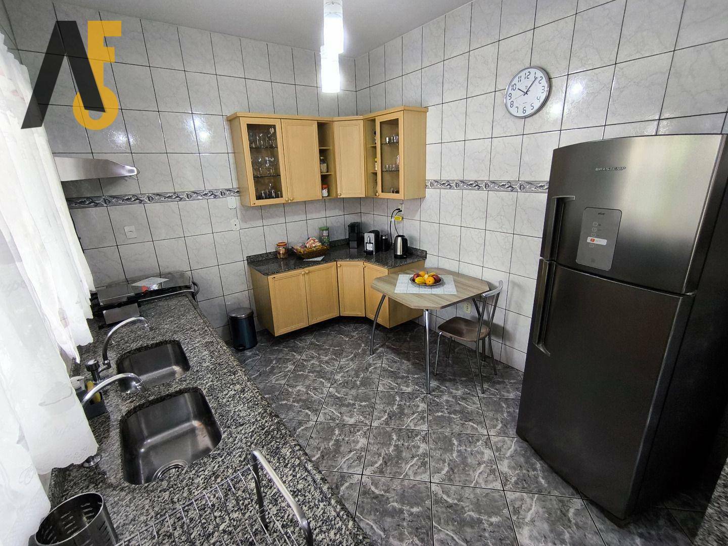 Casa à venda com 3 quartos, 299m² - Foto 29