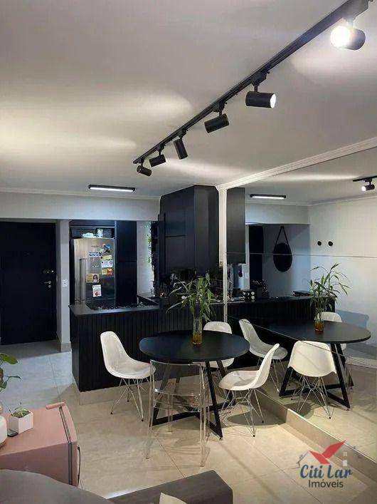 Apartamento à venda com 3 quartos, 64m² - Foto 3