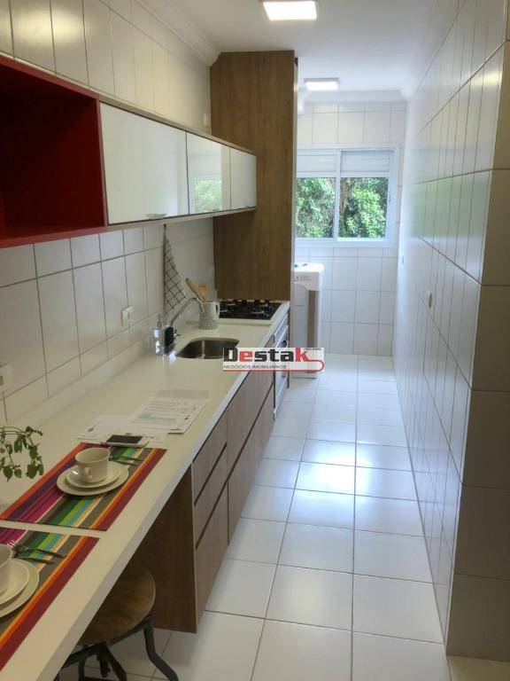 Apartamento à venda com 2 quartos, 65m² - Foto 19